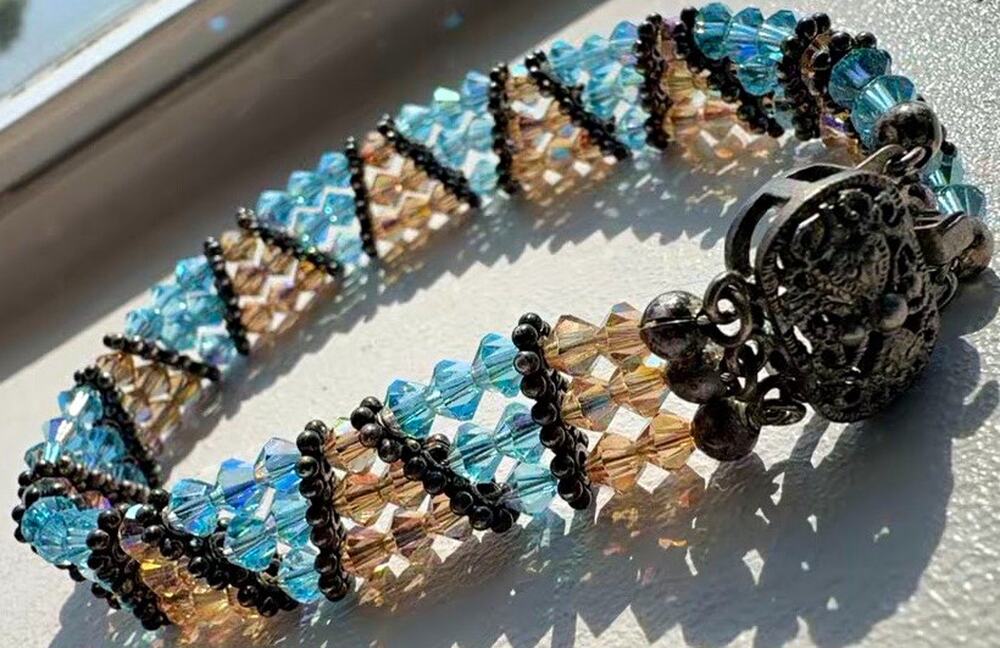 Stunning Vintage Blue / Champagne AB Crystal Bracelet